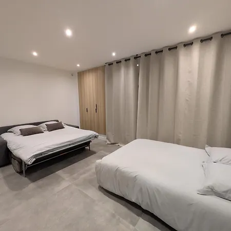 Grande Maison Neuve Climatisee *